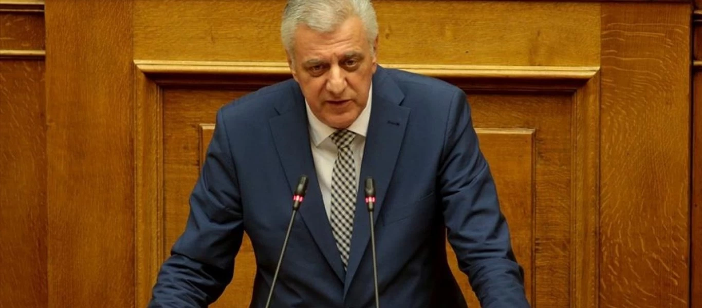 Στρίμωξε Κ.Χατζηδάκη και Γ.Αμυρά ο Αντώνης Μυλωνάκης στην Βουλή (βίντεο)